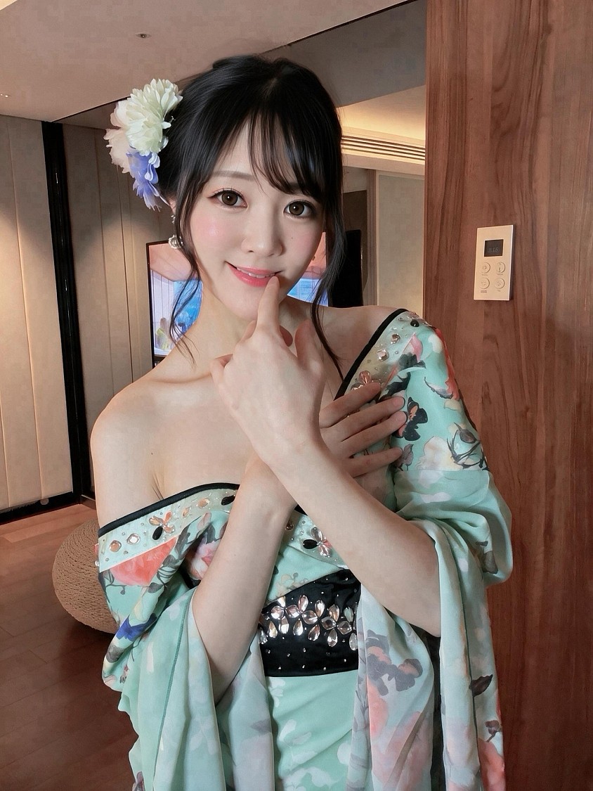 エメラルド着物